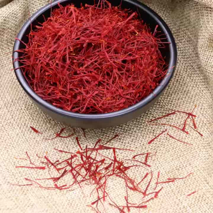 تصویر 4 از زعفران زرین سرخ تهیه شده از گل های تازه